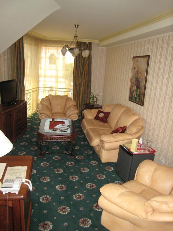 Atrium Hotel Ivano-Frankivsk Værelse billede