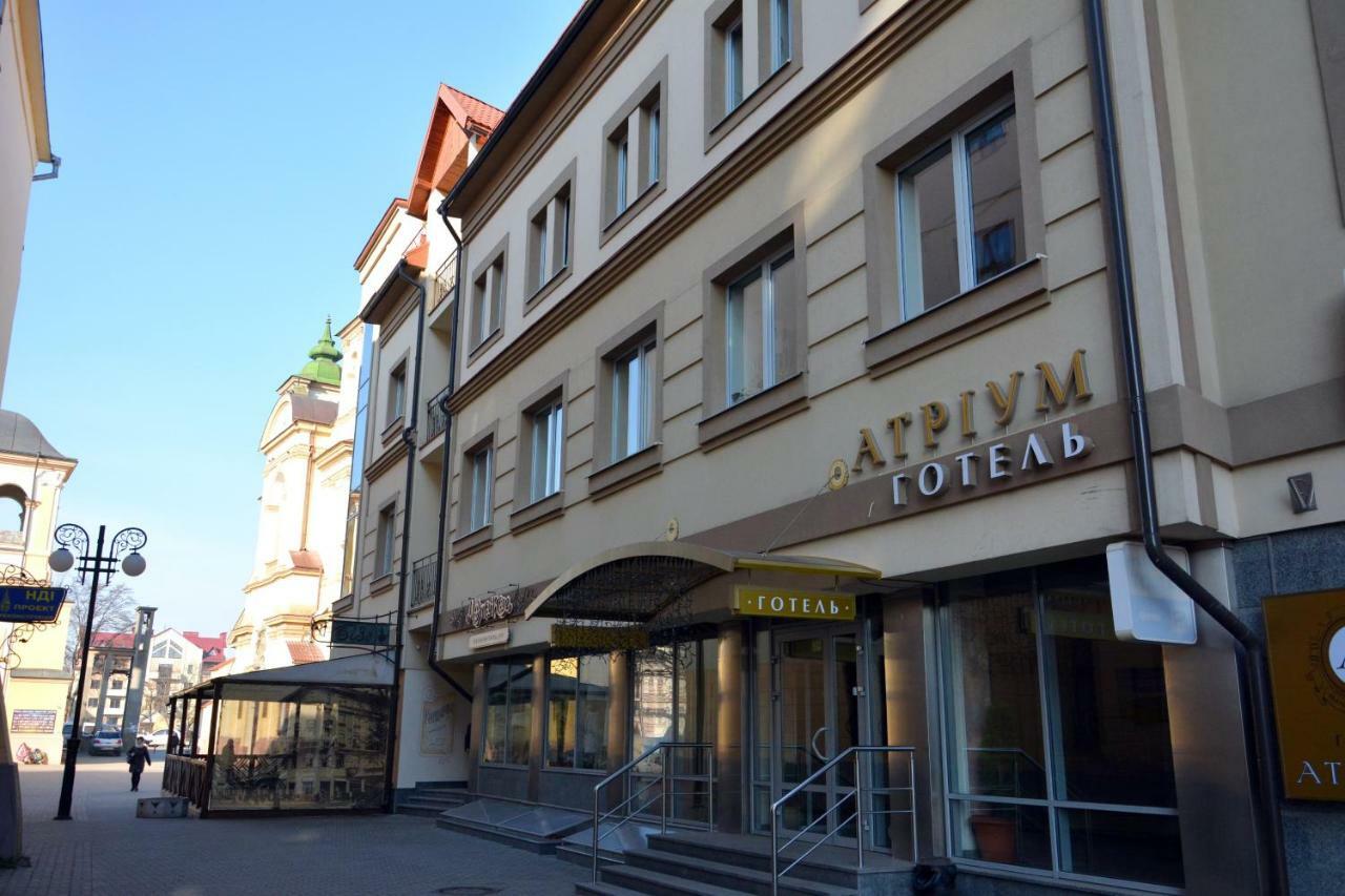 Atrium Hotel Ivano-Frankivsk Eksteriør billede